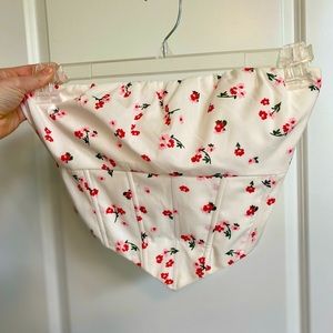 Princess Polly Corset Top | Size 6 | White w/ flower print | button up back